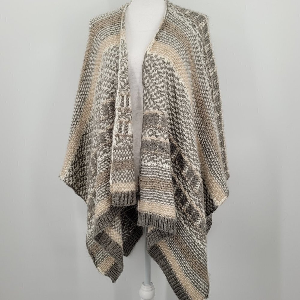 Simply Noelle Cottage Cardi Cardigan Knit Wrap Poncho
